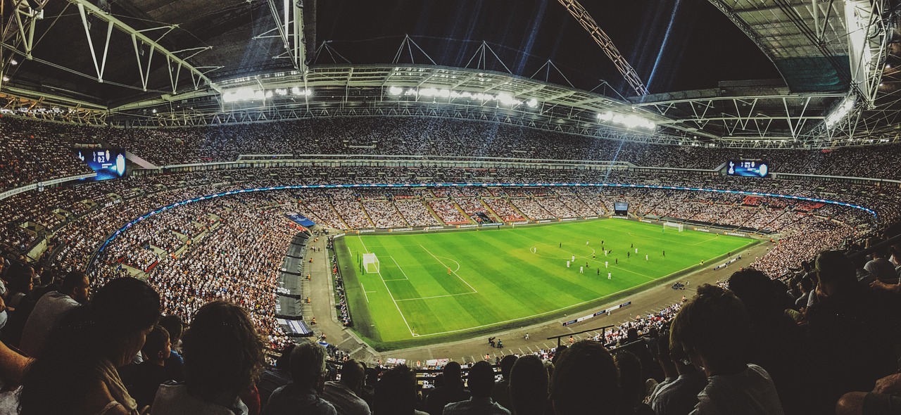 pexels-audience-1866738_1280